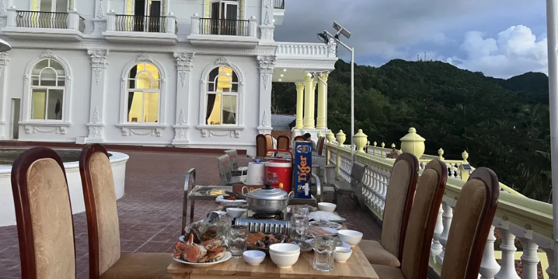 Review Khách Sạn Ở Nam Du: Gợi Ý Lưu Trú Hoàn Hảo Cho Bạn 2 Anh trong bai 11 4
