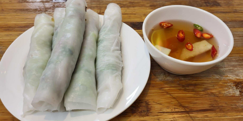Review Quán Ăn Ngon Hà Nội – Hành Trình Ẩm Thực Hấp Dẫn 2 Anh trong bai 12
